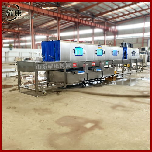全自動洗筐機 食品廠周轉(zhuǎn)筐油污漬清洗的技術解決方案